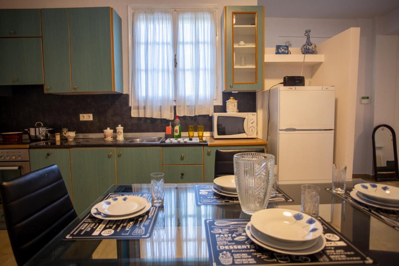 Traditional Villa Appartment With Garden, Also For Gatherings ,15 Minutes From Thessaloniki Airport Exterior photo