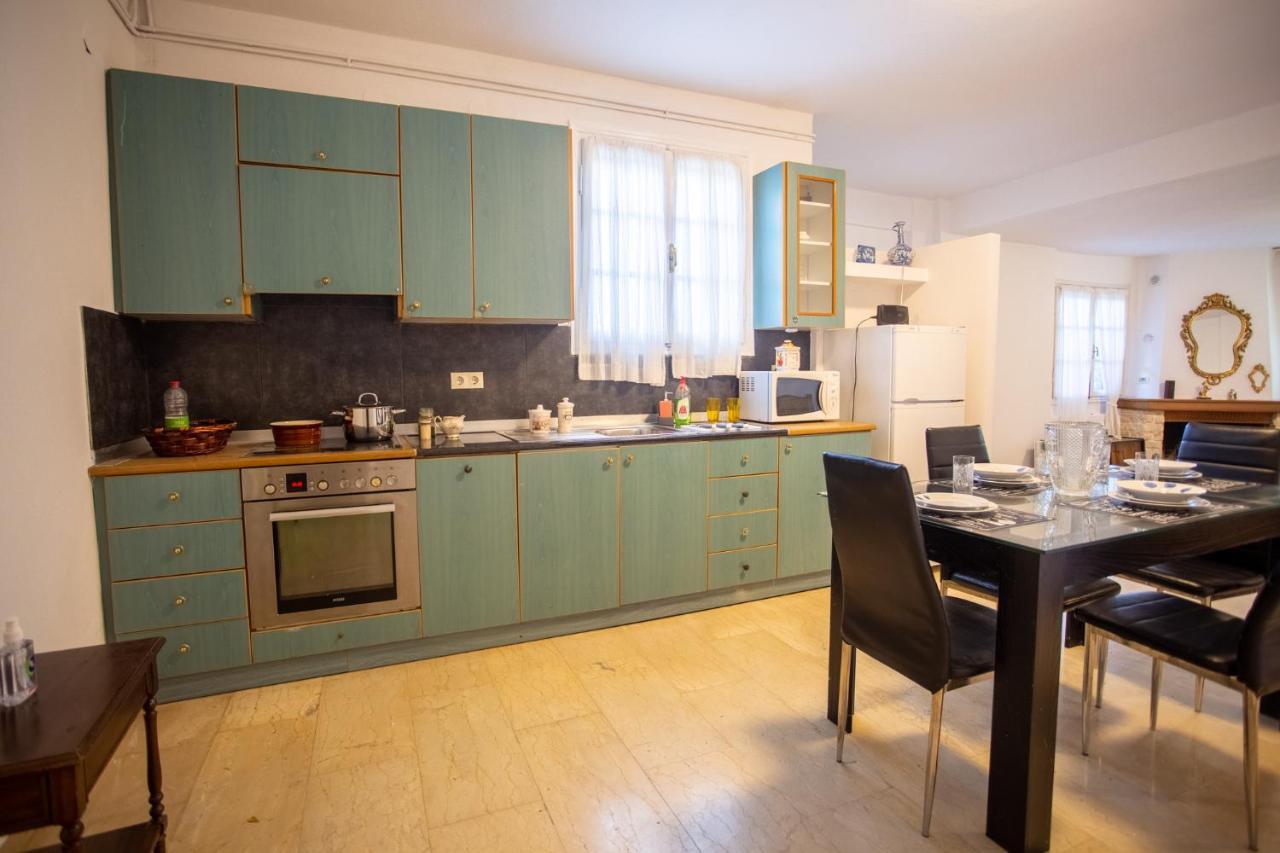 Traditional Villa Appartment With Garden, Also For Gatherings ,15 Minutes From Thessaloniki Airport Exterior photo
