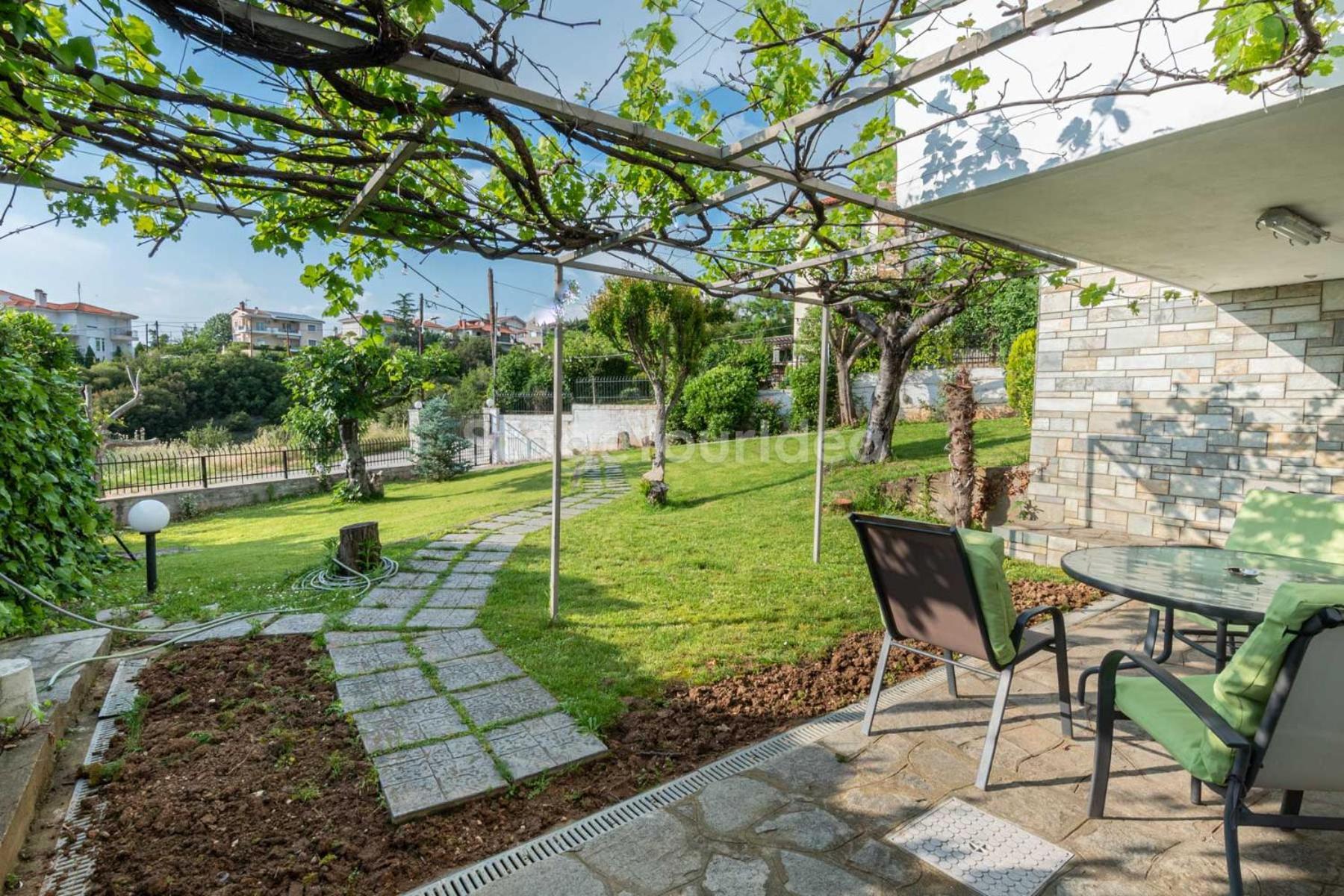 Traditional Villa Appartment With Garden, Also For Gatherings ,15 Minutes From Thessaloniki Airport Exterior photo